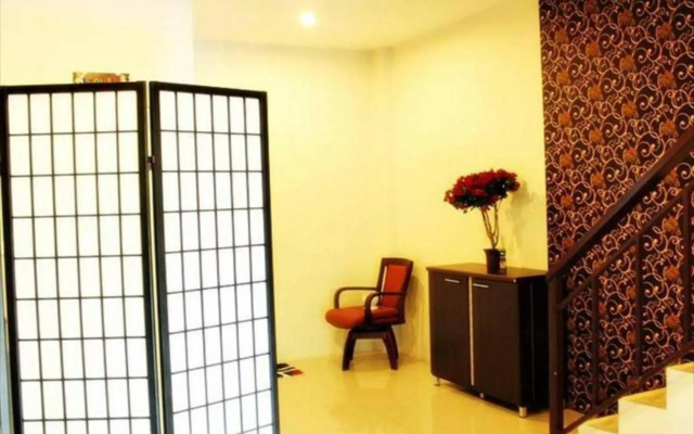 Be Rich Hotel