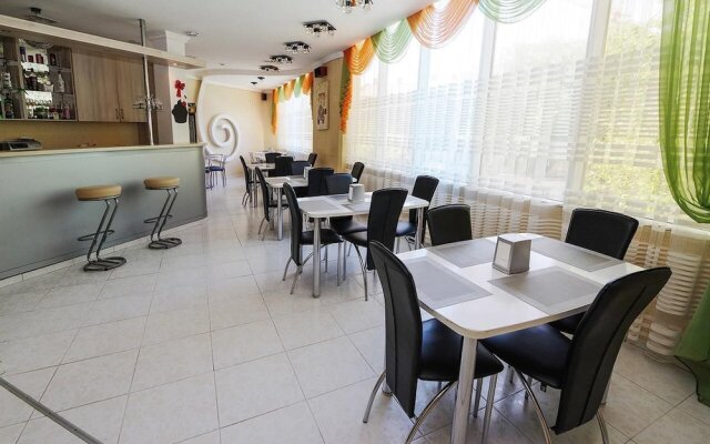 Zirka Hotel