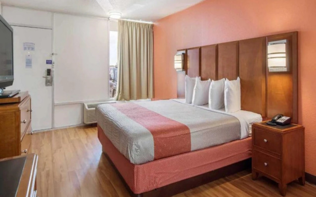 Motel 6 Van Buren, AR