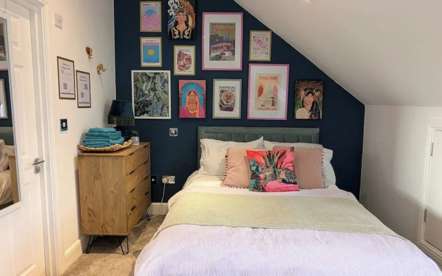 Stylish Studio, Central Bexhill, Home Comforts