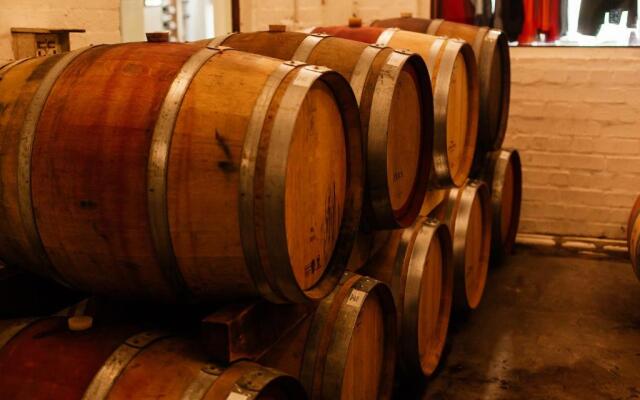 Rickety Bridge Manor House