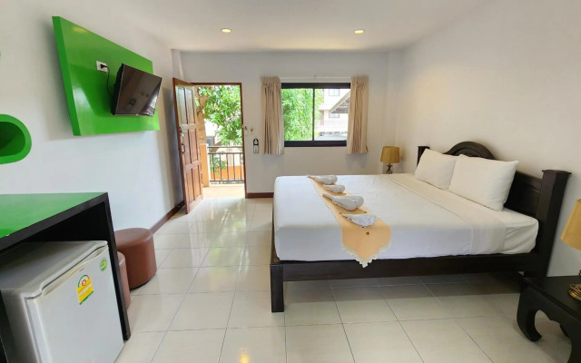 Panupong Hotel