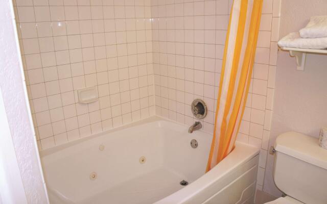 La Quinta Inn & Suites by Wyndham Sherman