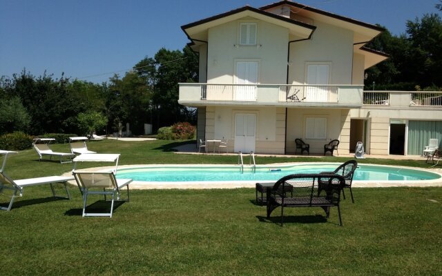 "panoramic Villa Italy Just few Minutes Drive From the Beach"
