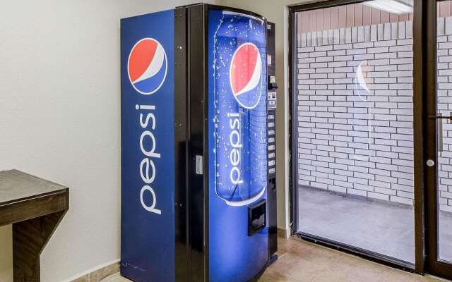 Econo Lodge Falfurrias Hwy 281