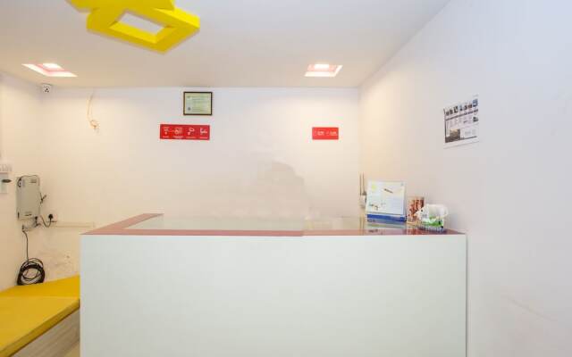 OYO 11758 Royal Hills