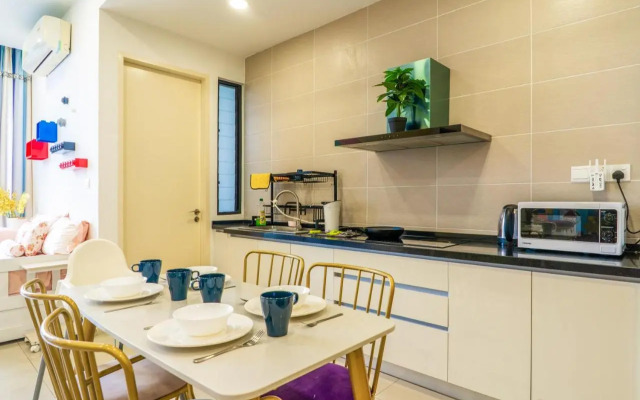 D'Pristine Theme Suite by Nest Home at LEGOLAND