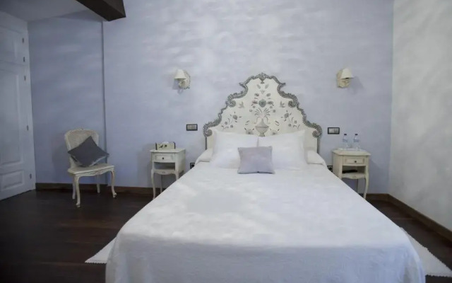 Hospedería Casa De La Campana