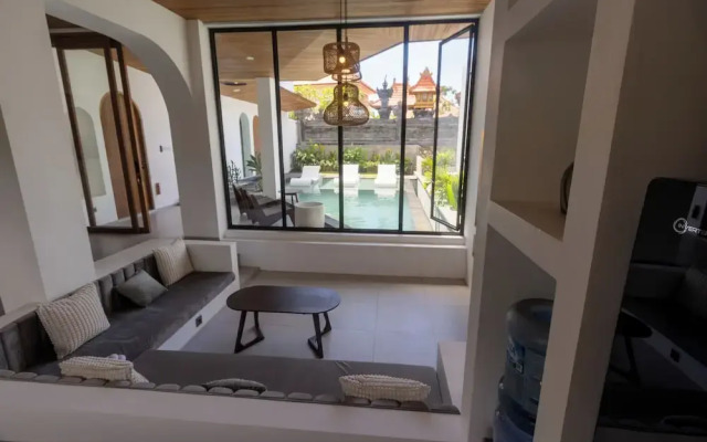 Samstiti Pool Suites Bingin Beach