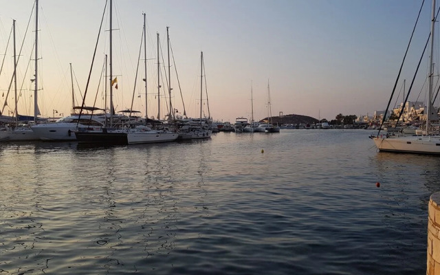 AmazeU Naxos
