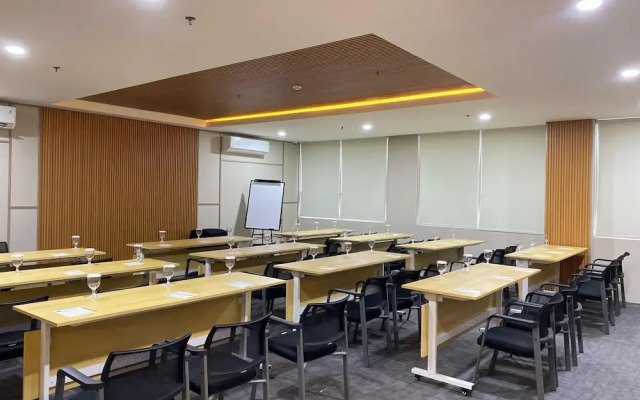 Adia Suites Hotel