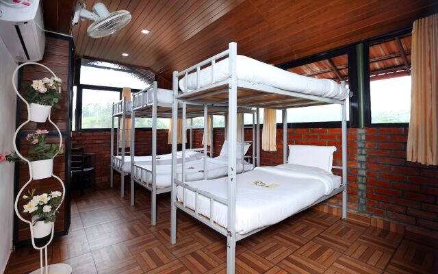 Girassol Serviced Villa