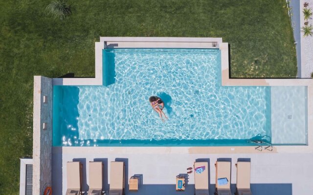 Star Luxury Villa I Gym and Playground