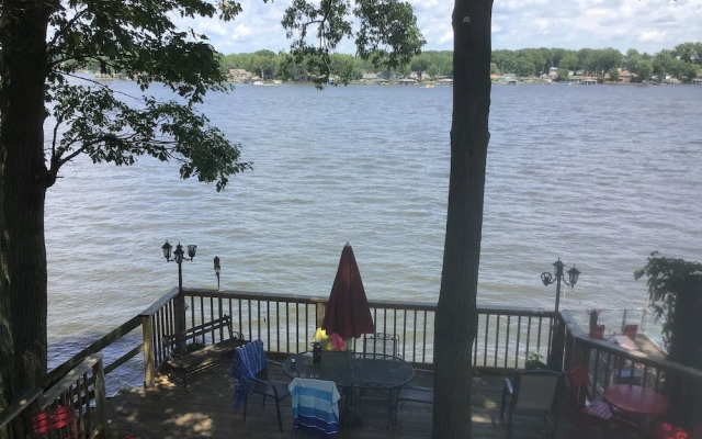 Andrew's Lakeside Resort