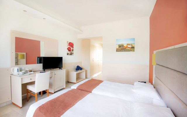 Kouros Palace Active Lifestyle Hotel