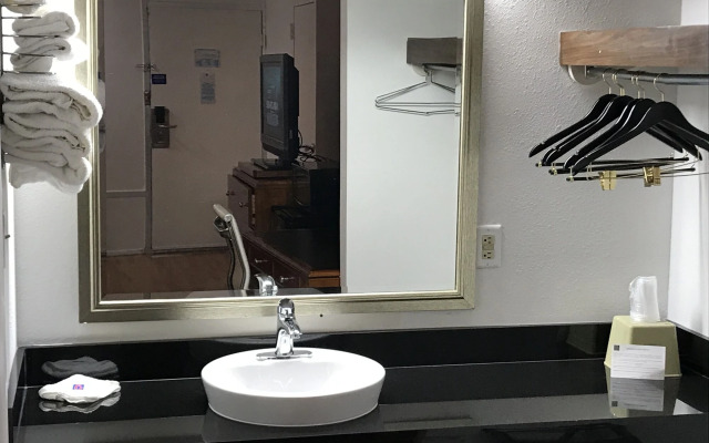 Motel 6 Van Buren, AR