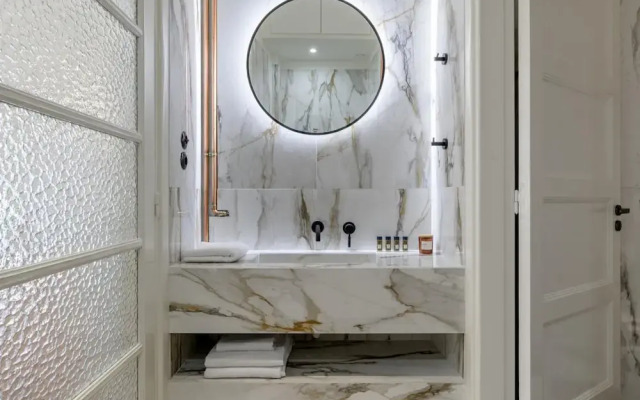 3bdr Modern Design Bright Interiors in Plaka