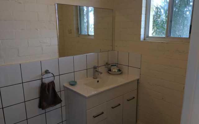 Harrington Village Motel