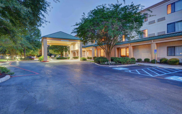 Courtyard by Marriott Lafayette Airport