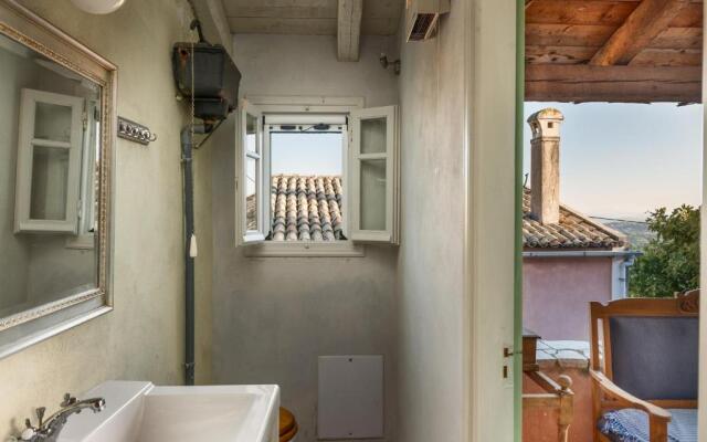 Rustic Escape, Agios Markos
