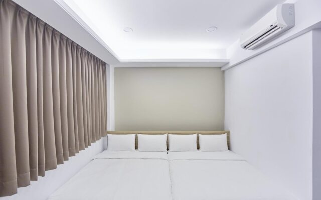 Taichung Fengjia Light