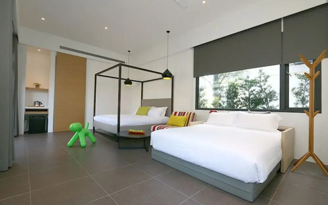 Lovely Pond Hostel