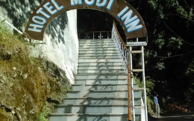Modi Inn Rock Side