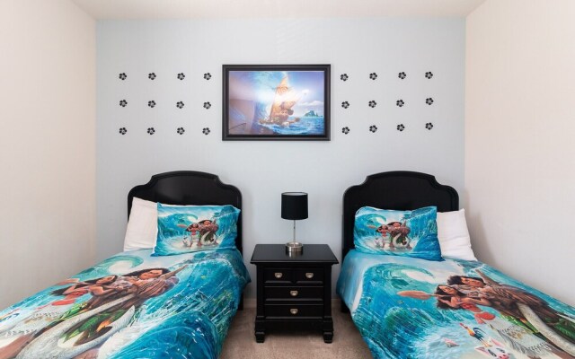 Moana's Hut Miles From World's Best Theme Parks!