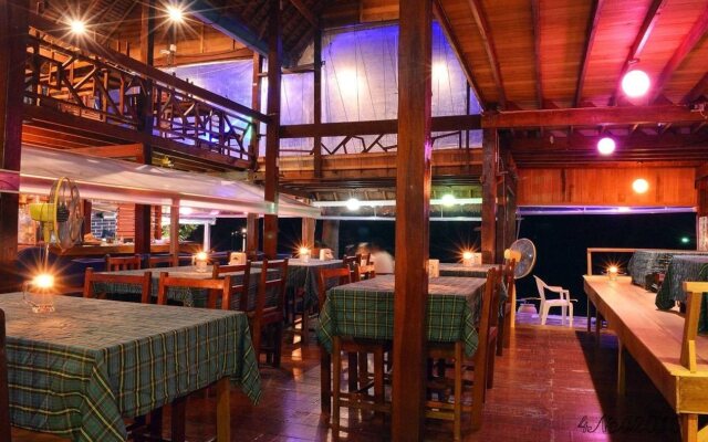 Zanom Sunrise Beach Resort