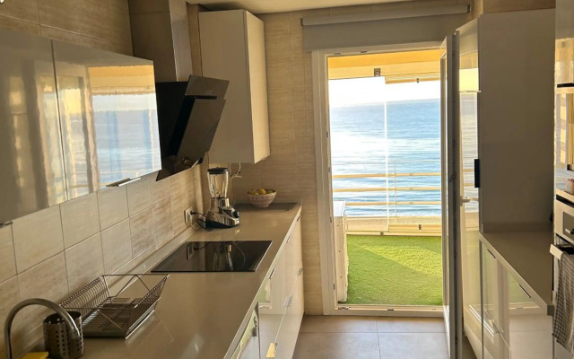 Apartamento En Primera Linea/Beachfront Apartment