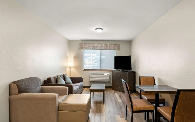 Best Western Sawtooth Inn & Suites
