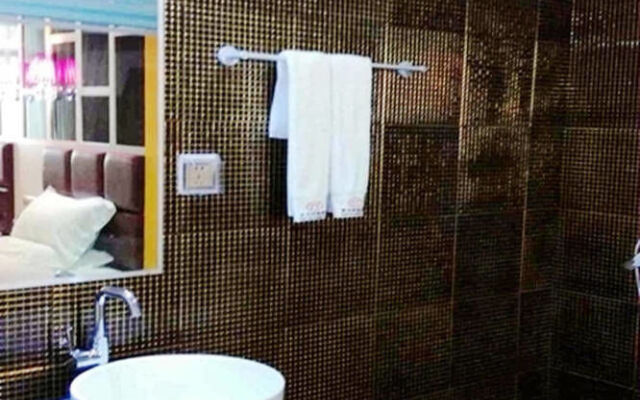 Always Fashionable Hotel
