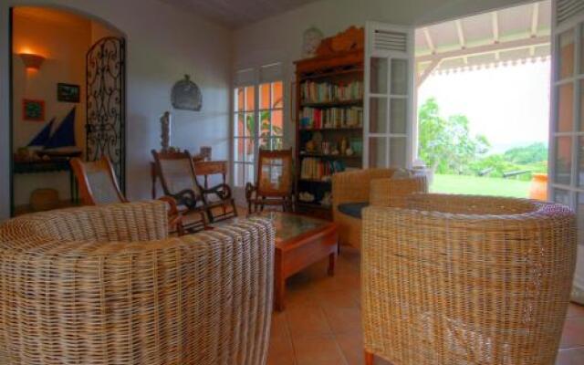 Villa avec piscine et vue mer (MQRO08)