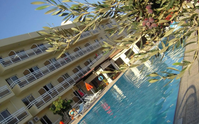 Sunquest Gardens Holiday Resort