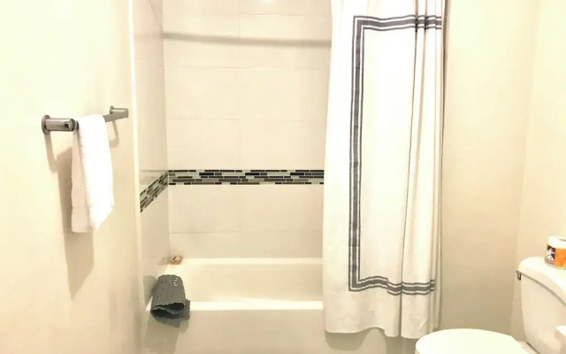 Modern Comfort Suites