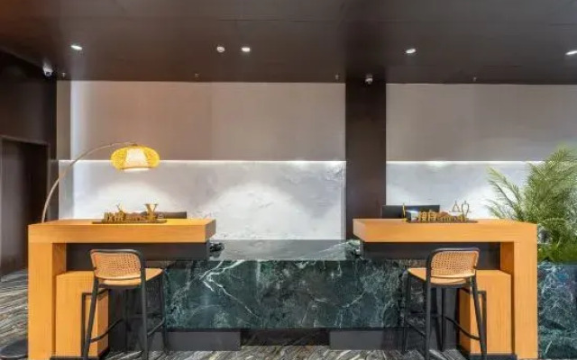 RICH International Hotel