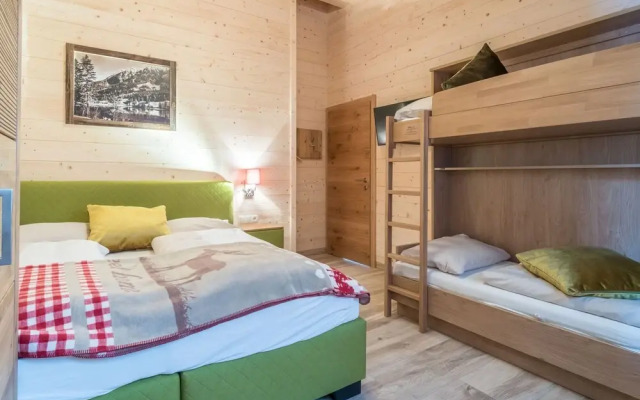 Chalet In Kaprun With Sauna, Hot Tub, Terrace, Fenced Garden