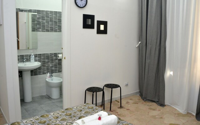 Exclusive House Center