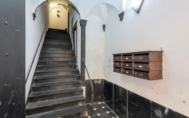 Excellent 2-bed flat in Genoa's Old Town