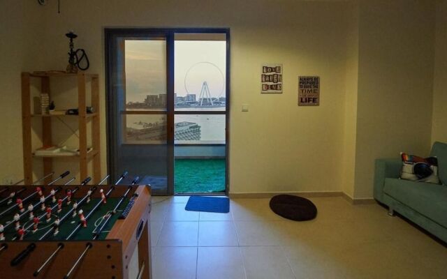 Bombay Backpackers DXB - Adults Only