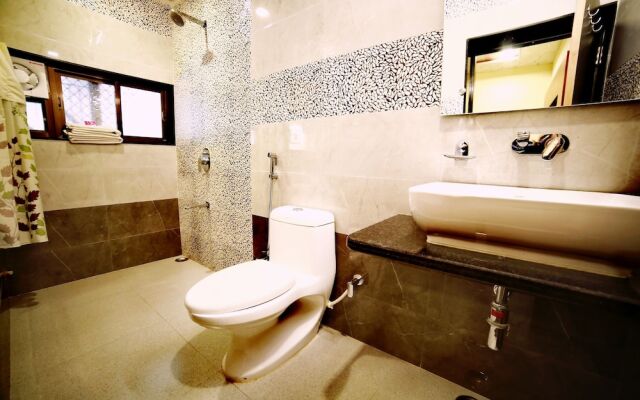 Hotel Palm residency
