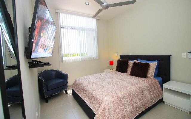 Riviera Towers 2BR & Pool