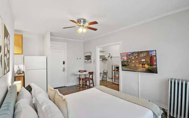 Cozy Charm Studio Apt - Kenwood 205