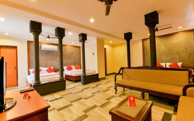 OYO 15247 New Woodlands Hotel