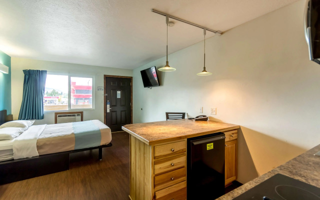 Motel 6-Missoula, MT - University