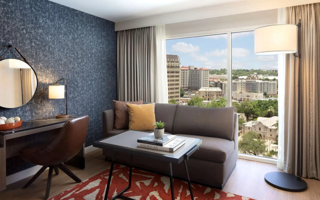 Hyatt Regency San Antonio Riverwalk