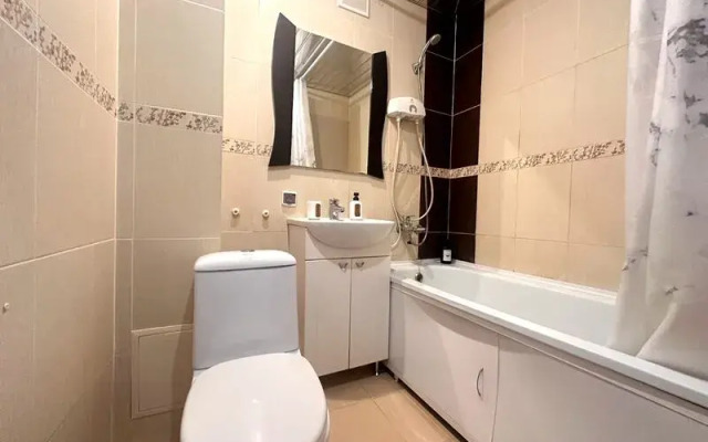 Апартаменты 72 квадратных метра на улице Коммунаров, д.4