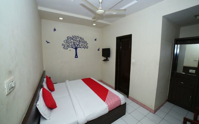 OYO 1067 Hotel Surbhi