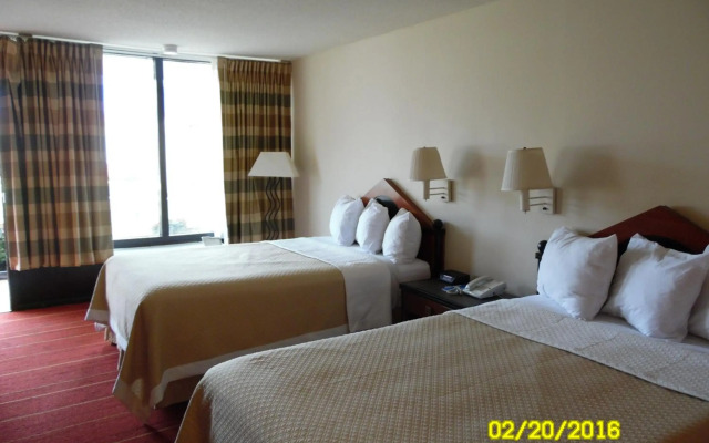 OYO Hotel Greensboro East I 40