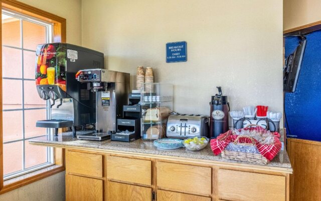 Rodeway Inn & Suites Portland West - Beaverton